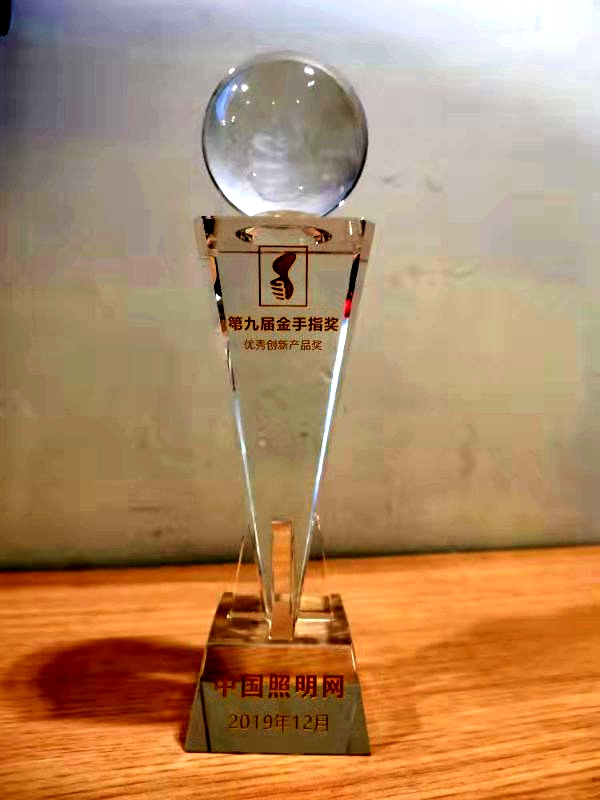 1-191224105G5133.jpg